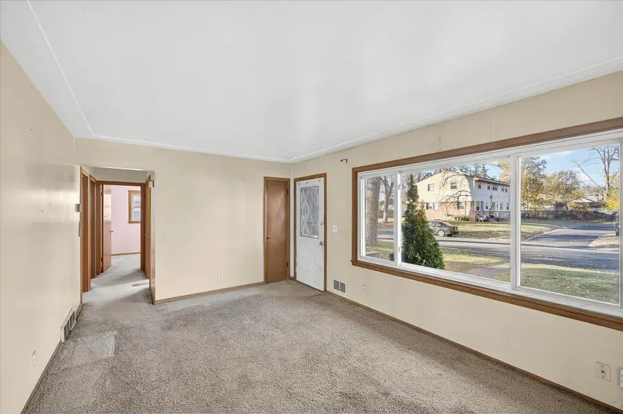 248 58th Avenue Ne, Fridley, MN 55432 - Image #3