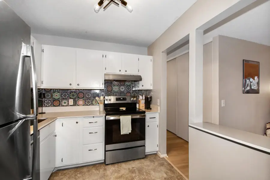 5627 Green Circle Drive #208, Hopkins, MN 55343 - Image #3