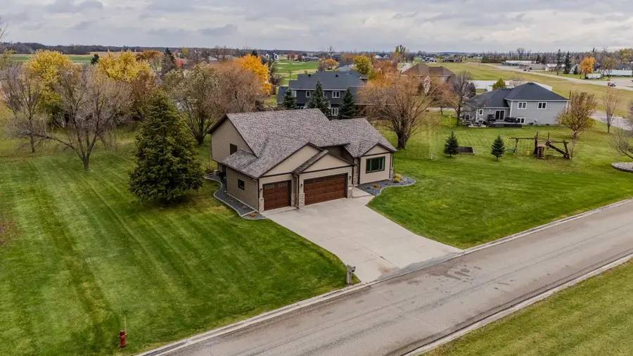 510 Sunset Drive, Oxbow, ND 58047 - Image #2