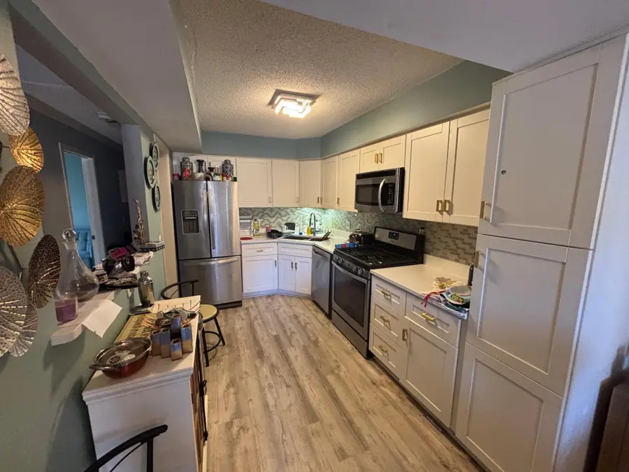 5653 Chatsworth Street N, Shoreview, MN 55126 - Image #3