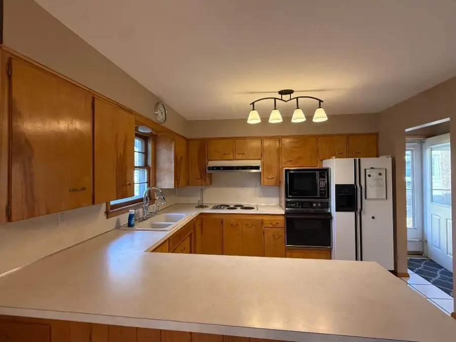 627 Southview Drive, Marshall, MN 56258 - Image #3