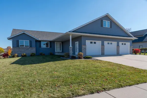 101 Grovebrook Drive, Mankato, MN 56001
