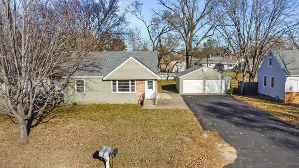 161 91st Avenue Ne, Blaine, MN 55434