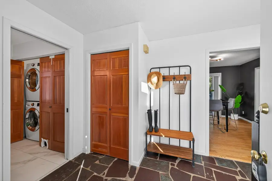 383 Tessier Circle, Vadnais Heights, MN 55127 - Image #3