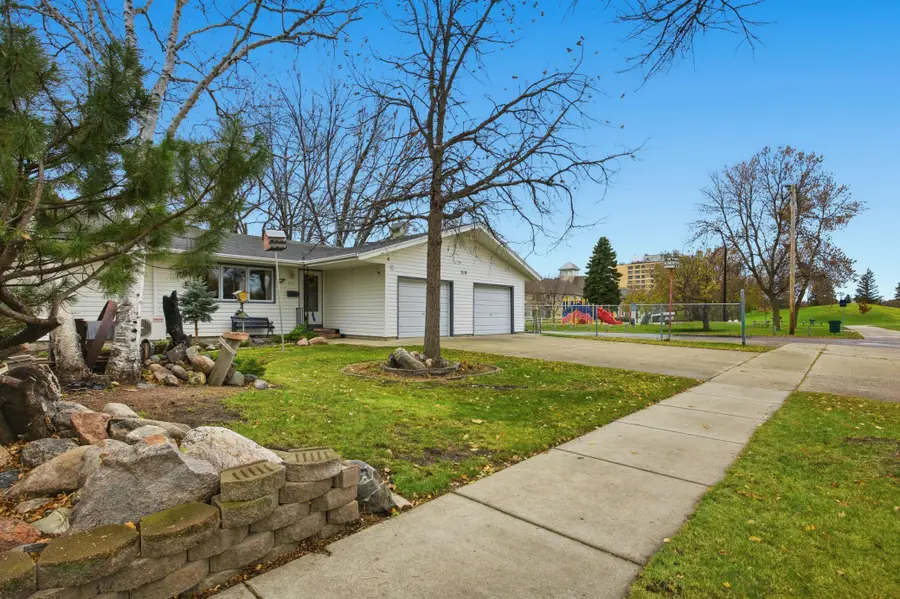 310 27th Avenue N, Fargo, ND 58102 - Image #3