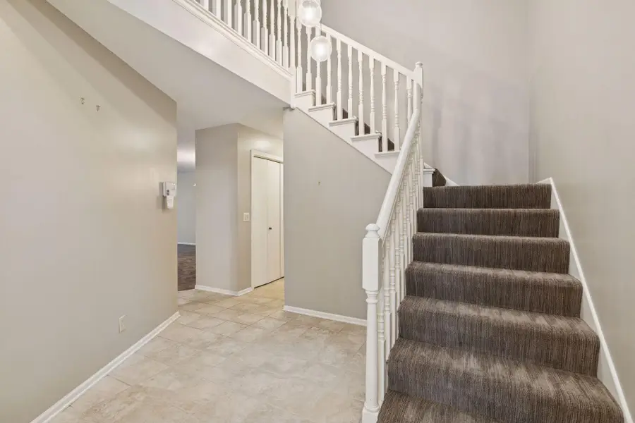 1135 Hollybrook Drive, Wayzata, MN 55391 - #2