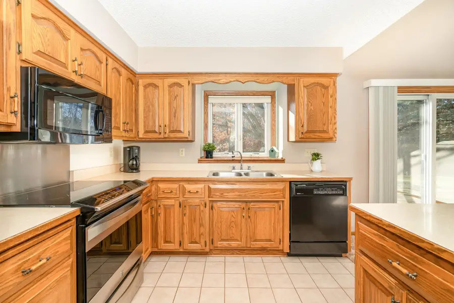 12288 Europa Avenue N, Hugo, MN 55110 - Image #2