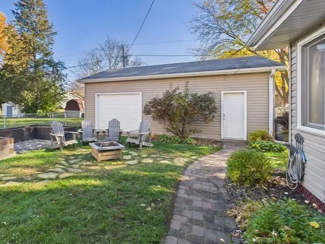 1187 Madison Street S, Shakopee, MN 55379 - #2