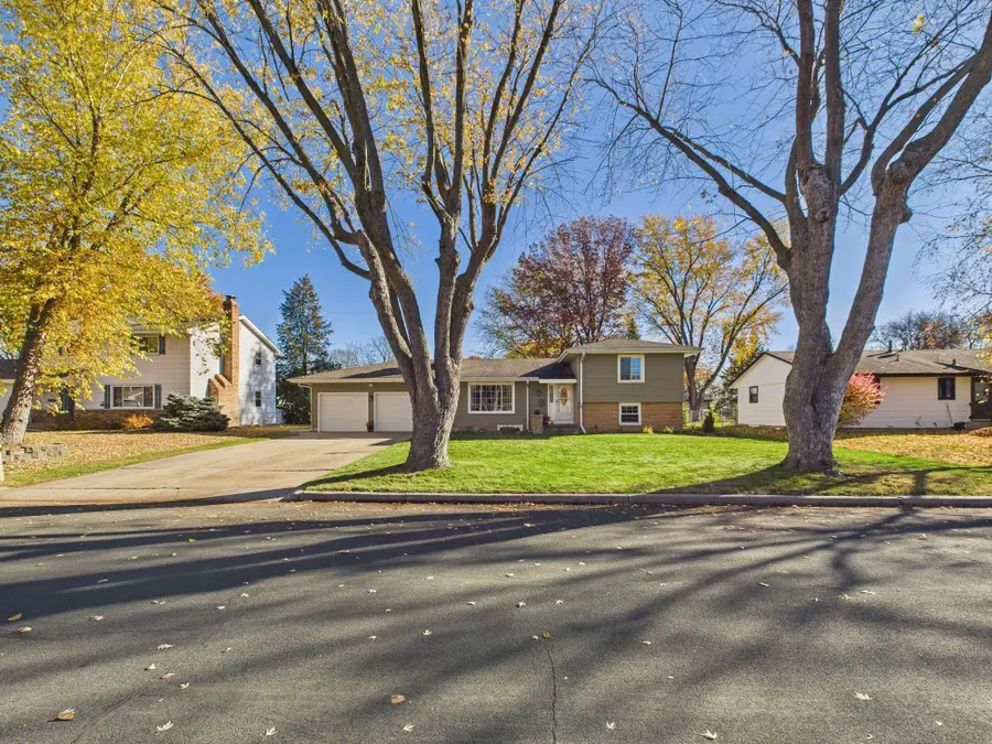 1187 Madison Street S, Shakopee, MN 55379 - #3