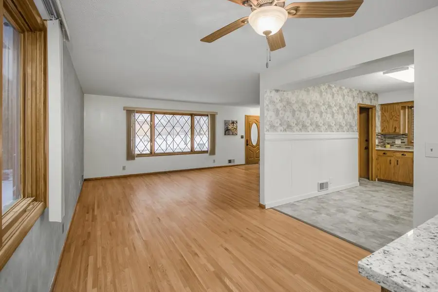 1669 Clarence Street, Saint Paul, MN 55106 - #2