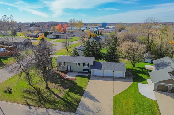 206 Pine Street Sw, New London, MN 56273