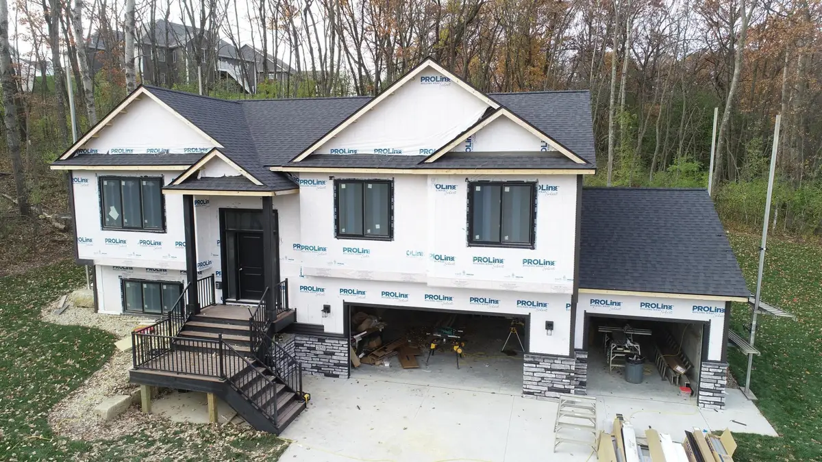 2153 Ponderosa Place Sw, Rochester, MN 55902 - Image #1