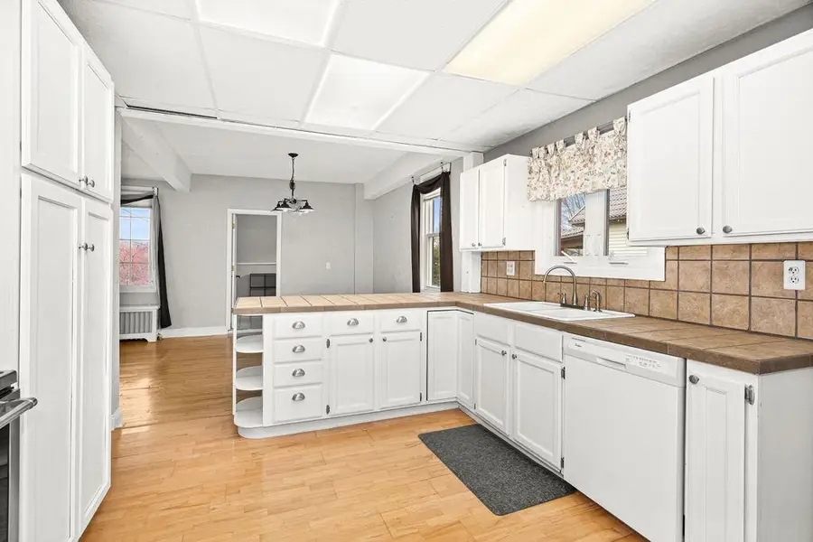 3 W Linden Street, Duluth, MN 55811 - Image #2