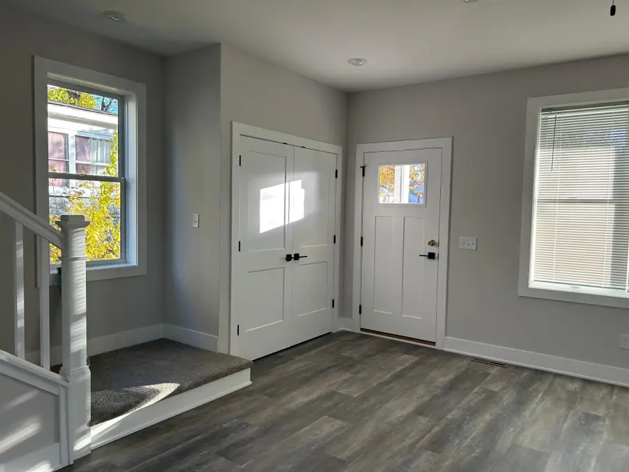 2007 Queen Avenue N, Minneapolis, MN 55411 - Image #3