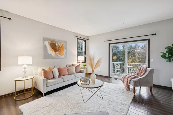 9580 Madison Drive #4, Chanhassen, MN 55317