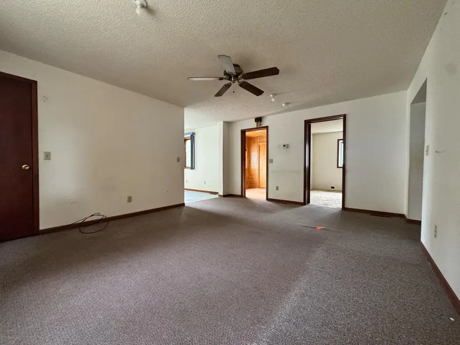 1521 10th Street E, Glencoe, MN 55336 - Image #3