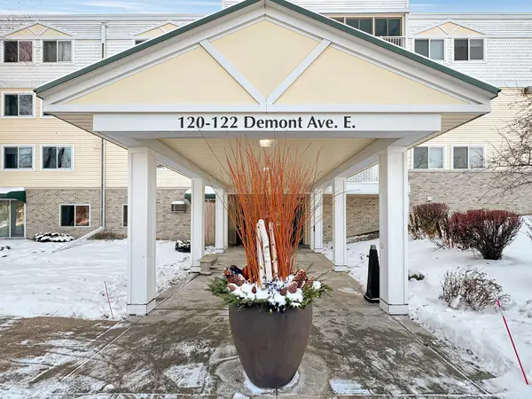 122 Demont Avenue E #358, Little Canada, MN 55117