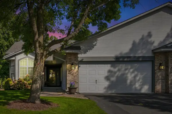 7680 Teal Road, Woodbury, MN 55125