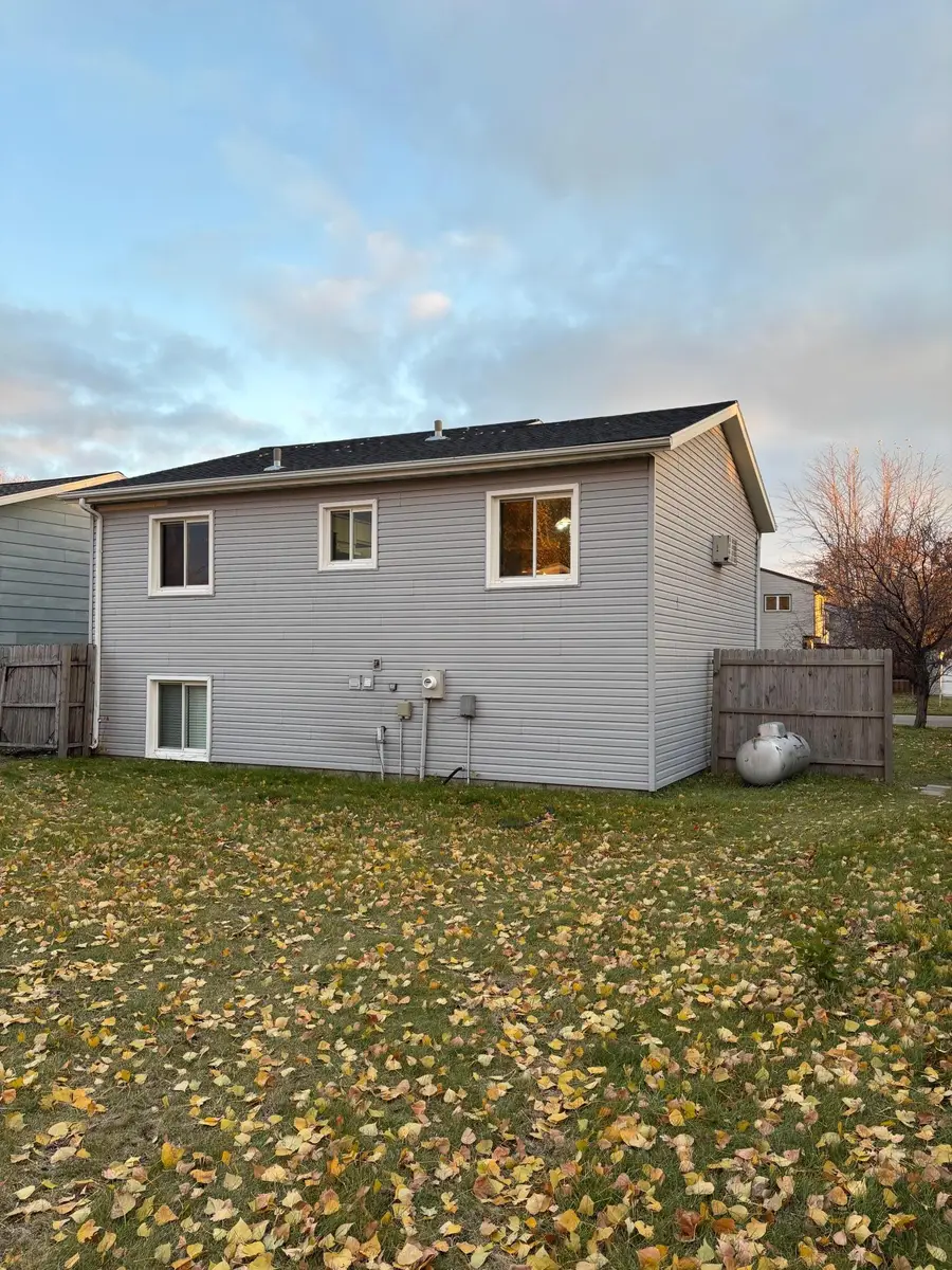 1726 2nd Avenue E, West Fargo, ND 58078 - Image #3