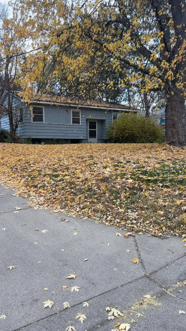 1444 Ames Avenue E, Saint Paul, MN 55106