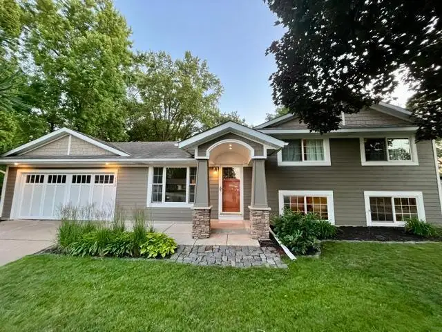 172 Strese Circle, Apple Valley, MN 55124 - #1