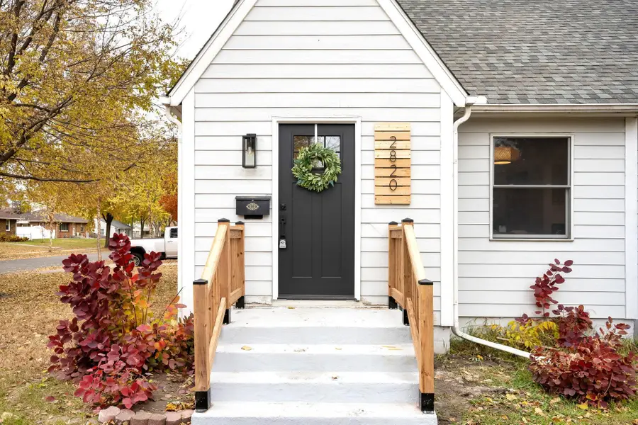 2820 50th Avenue N, Minneapolis, MN 55430 - Image #2