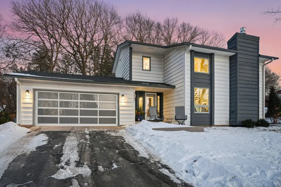 9865 Beard Avenue S, Bloomington, MN 55431 - Image #2