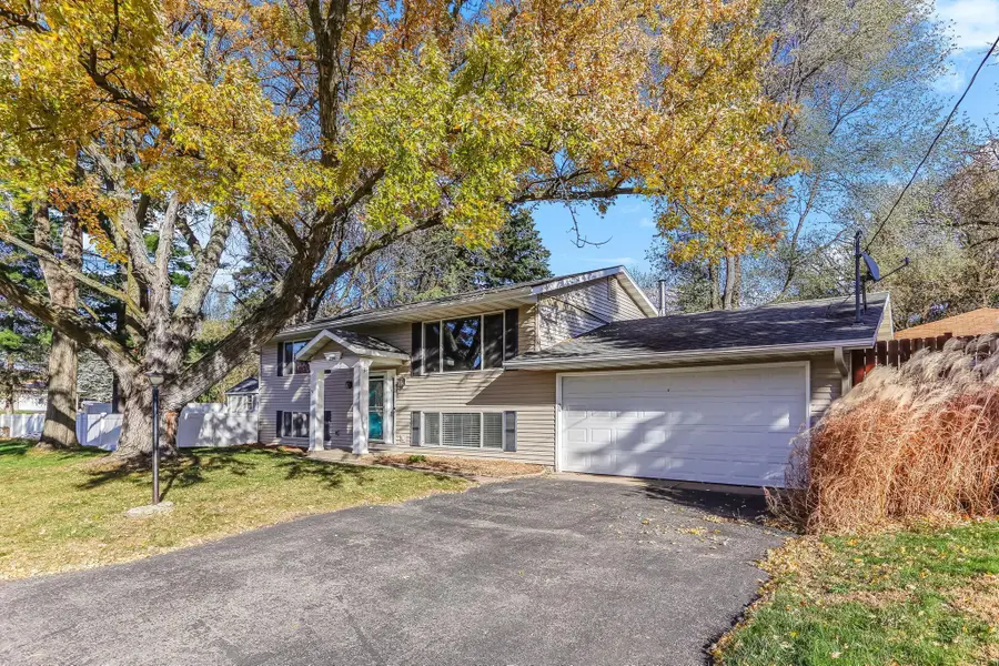 2390 Cohansey Boulevard, Roseville, MN 55113 - Image #2