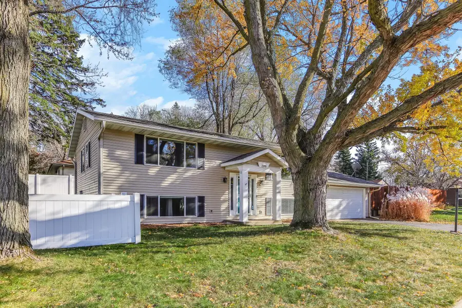 2390 Cohansey Boulevard, Roseville, MN 55113 - Image #3