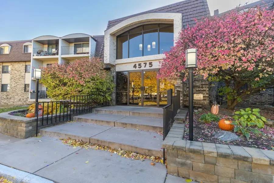 4575 W 80th Street Circle #116, Bloomington, MN 55437 - Image #3