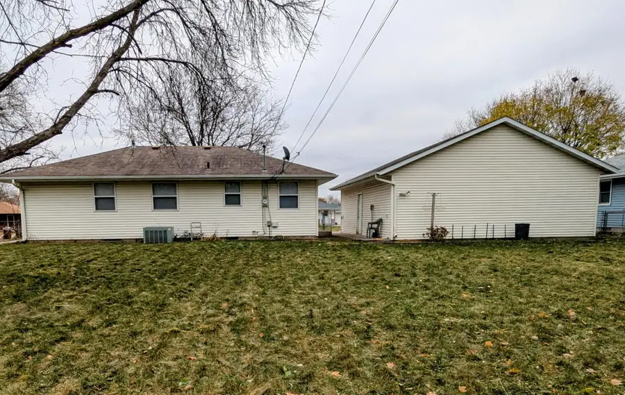 8510 Grospoint Avenue S, Cottage Grove, MN 55016 - Image #2