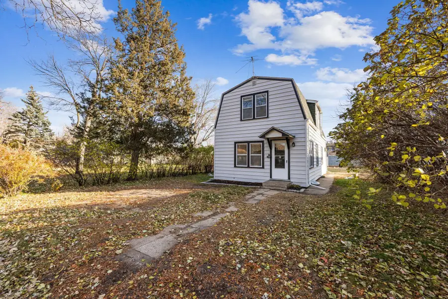 5106 Queen Avenue N, Minneapolis, MN 55430 - Image #2