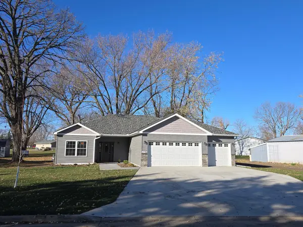2702 Park Avenue Nw, Faribault, MN 55021