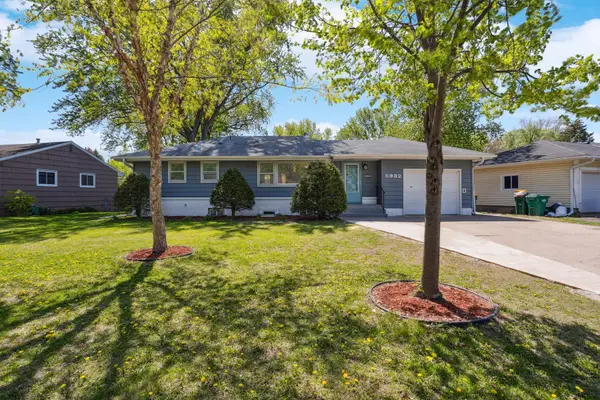 5932 Admiral Lane N, Brooklyn Center, MN 55429