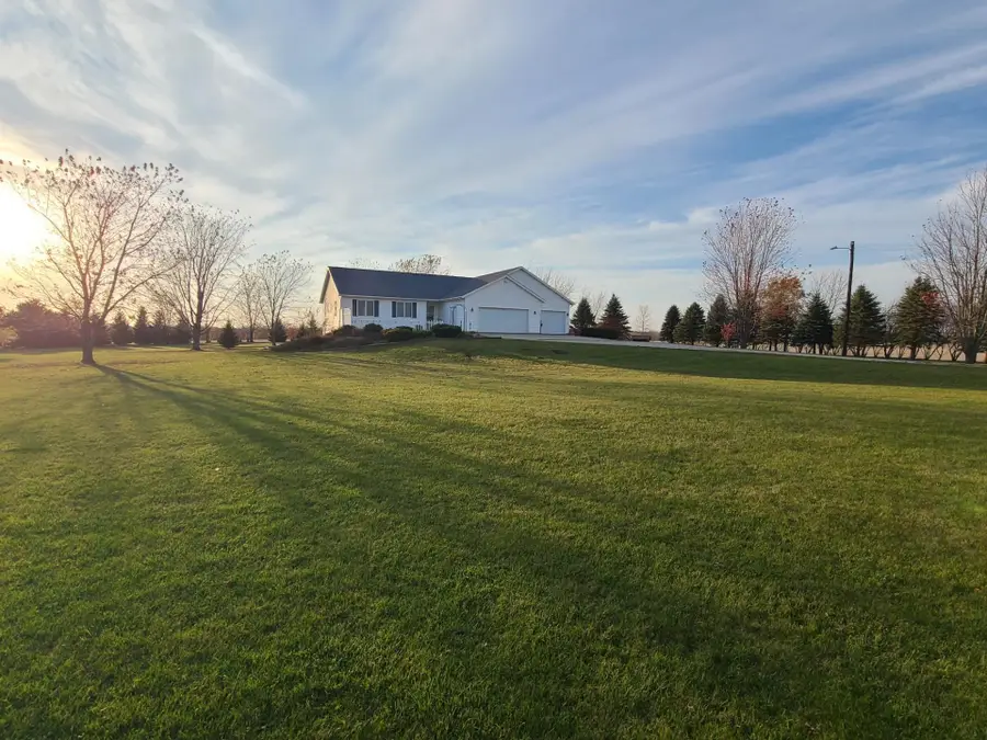 59879 185th Avenue, Dodge Center, MN 55927 - Image #2