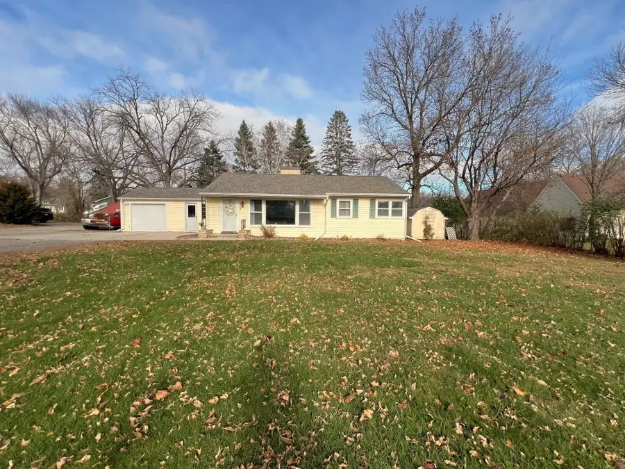 504 19th Avenue Sw, Willmar, MN 56201 - Image #2