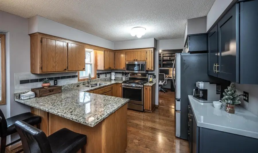 17379 Hayes Avenue, Lakeville, MN 55044 - Image #2