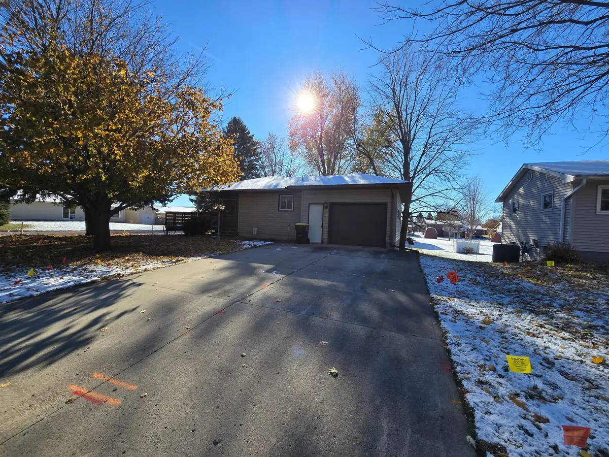 110 Dorothy Street, Fairmont, MN 56031 - Image #1