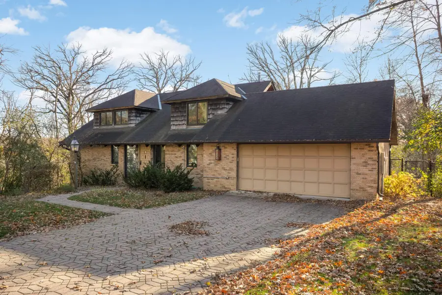 2032 Blackberry Lane, Minnetonka, MN 55391 - Image #2