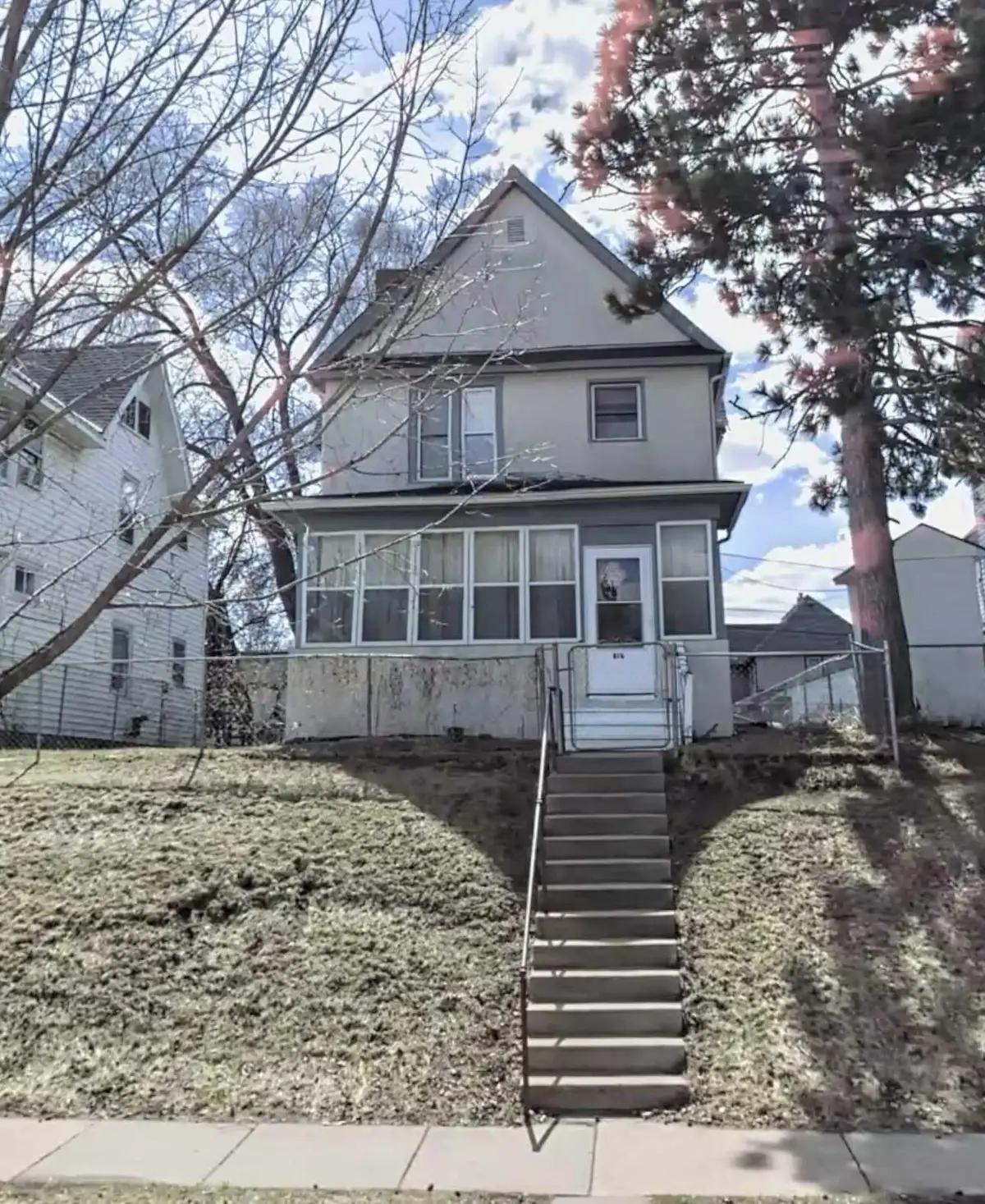 816 Edmund Avenue, Saint Paul, MN 55104 - Image #1