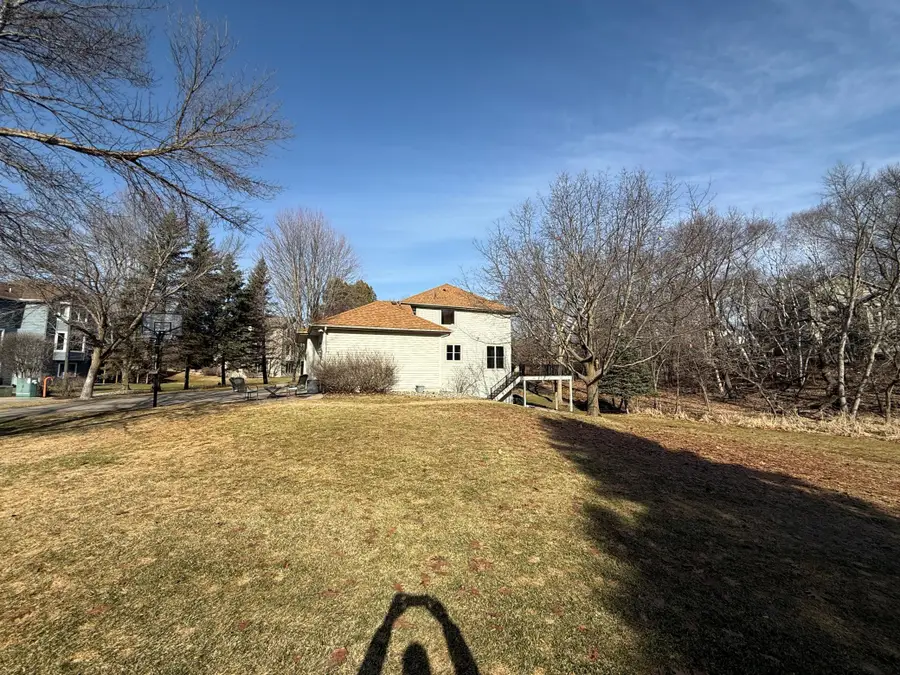 7483 Moccasin Trail, Chanhassen, MN 55317 - #2