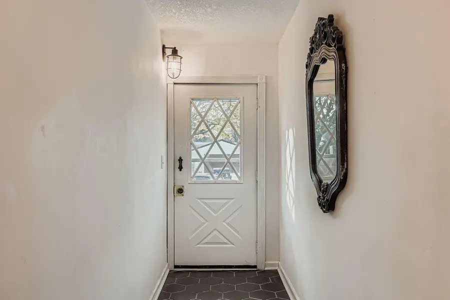 344 Webster Street, Saint Paul, MN 55102 - Image #3