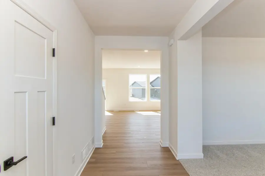 914 Milborne Lane Nw, Rochester, MN 55901 - Image #2