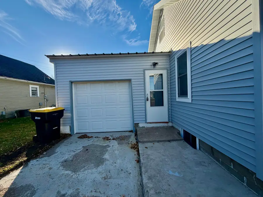 714 S Elm Street, Lamberton, MN 56152 - Image #3