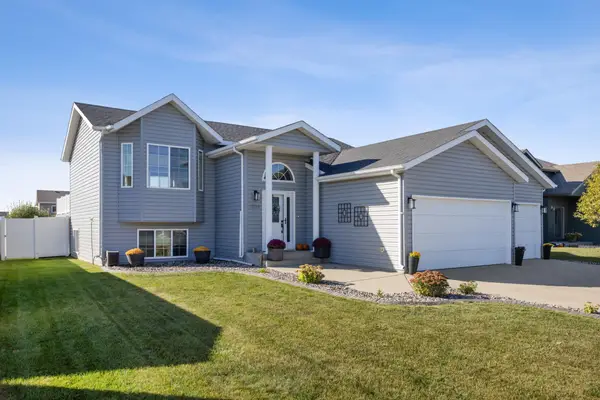 4534 Westport Parkway, West Fargo, ND 58078