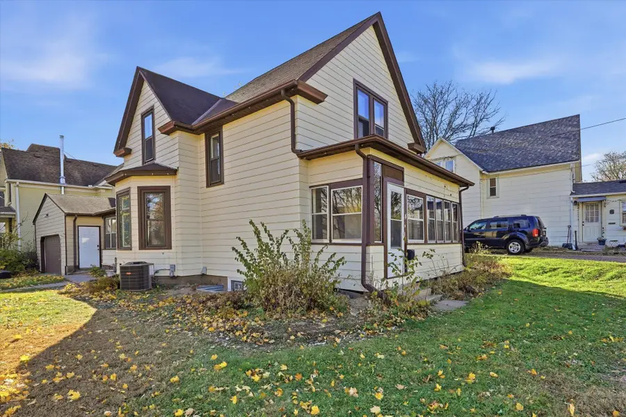 4 Elizabeth Street W, Saint Paul, MN 55107 - Image #3
