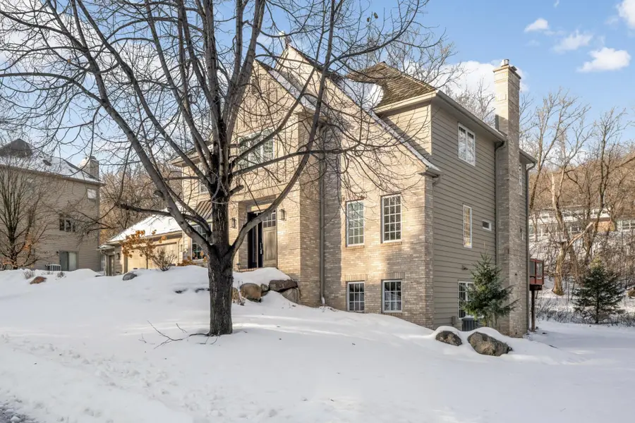 4902 Beacon Hill Road, Minnetonka, MN 55345 - Image #3