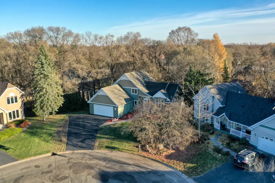 728 Laurie Court, Maplewood, MN 55117 - Image #2