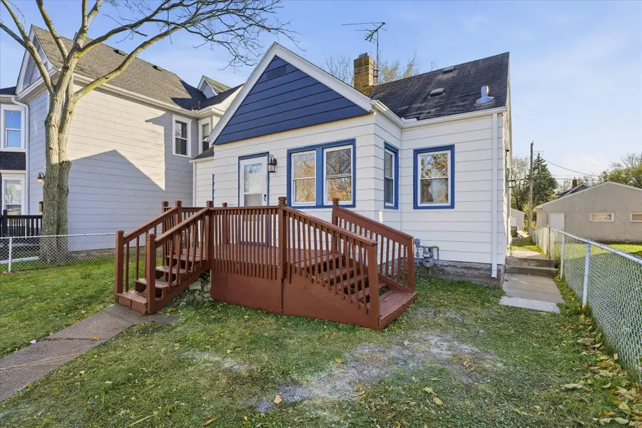 772 Jessamine Avenue E, Saint Paul, MN 55106 - Image #2