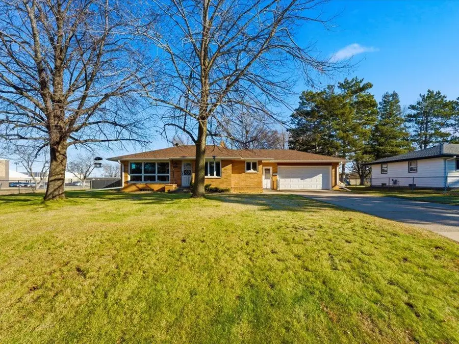 100 9th Avenue S, Sauk Rapids, MN 56379 - Image #2